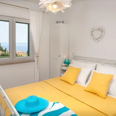 Sarbunal Apartment *