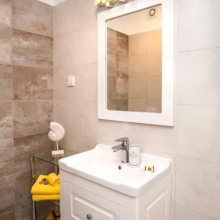 Apartment Sarbunal
