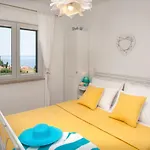 Sarbunal Lejlighed *